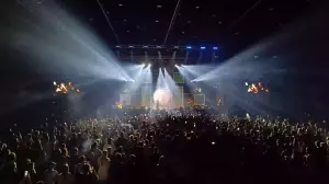 Produktion von Target Sound Finale der „Notes from Landara“-Tour