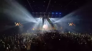 Produced by Target Sound The finale of the "Notes from Landara" tour