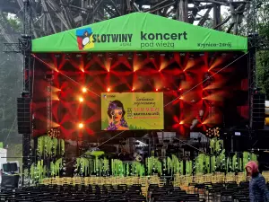 Realizacja firmy Soundlight Stage Koncert pod Wieżą „Lata 20. i 30.”