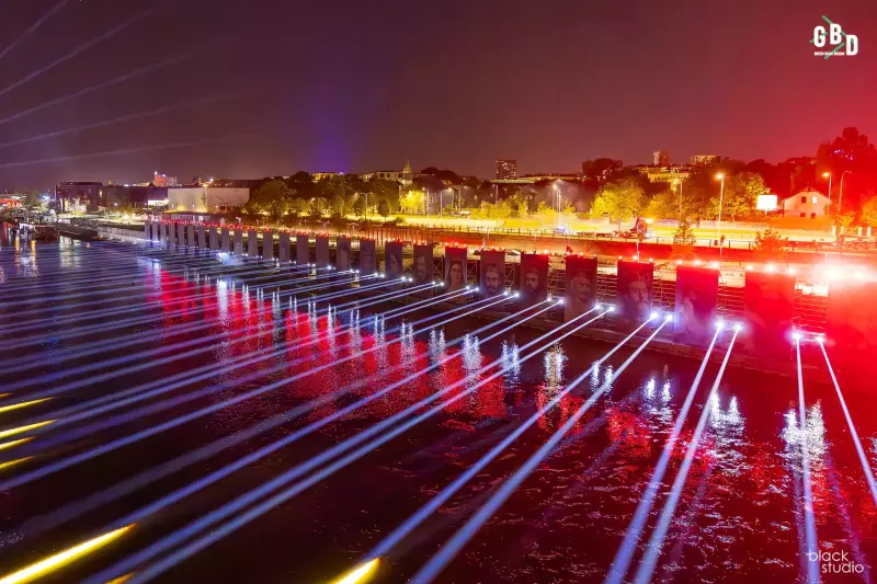 Reportaje fotográfico de la celebración del MILENIO DE LA CORONA POLACA en Varsovia