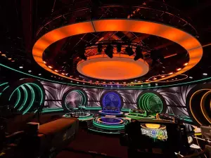 68x StrobeFX 1000 IP65 im Programm „Awantura o kasę”