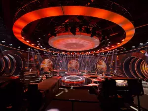 68x StrobeFX 1000 IP65 en el programa „Awantura o kasę”