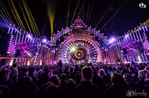 New Year's Eve Power of Hits with Green Beam Design