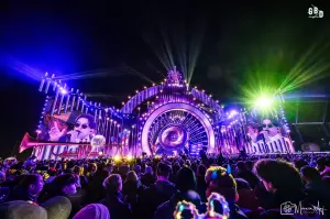 New Year's Eve Power of Hits with Green Beam Design